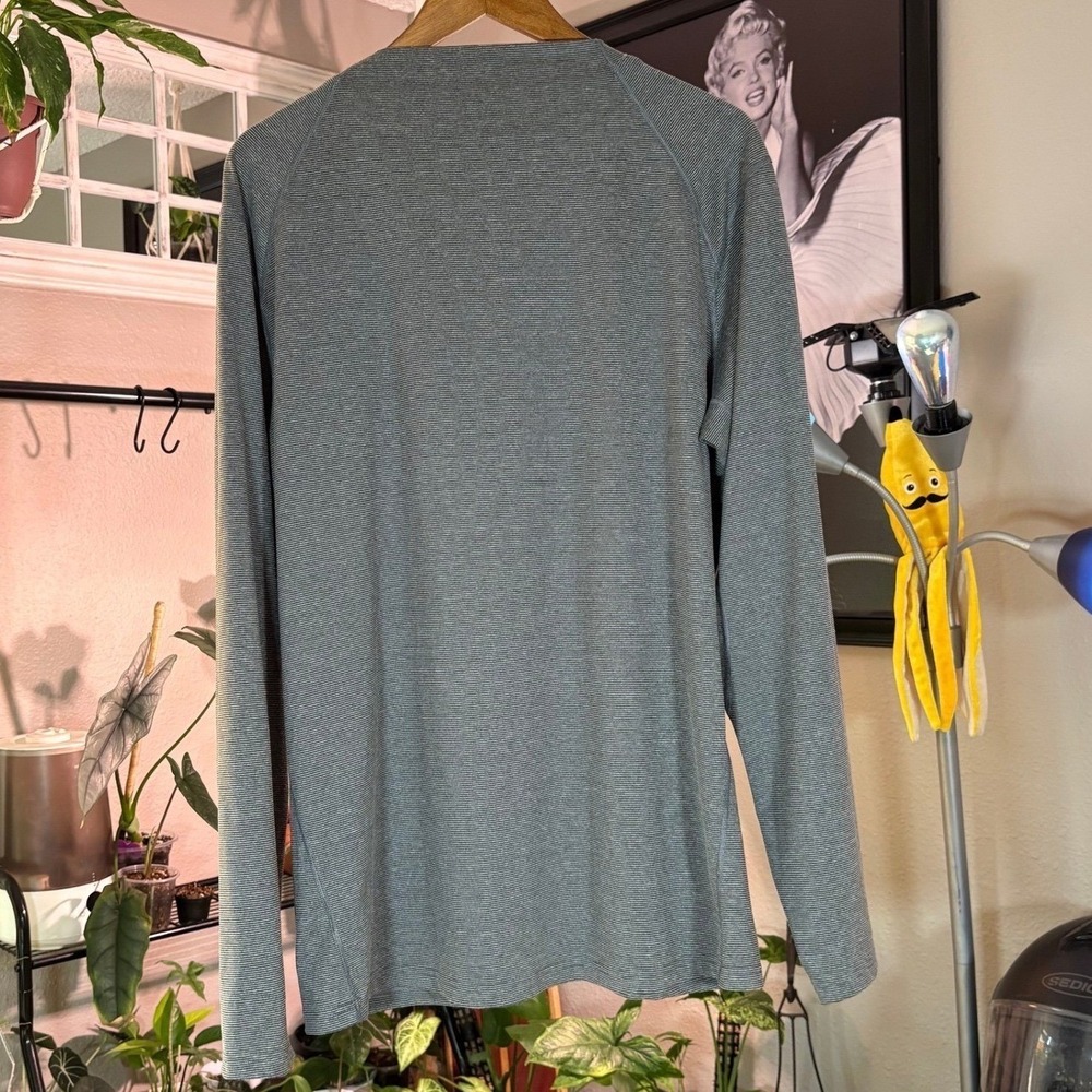 REI Long Sleeve Shirt Mens XL Grey Micro Stripe Raglan Crew Neck Hiking Gorpcore - Picture 4 of 11